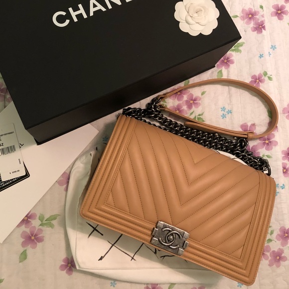CHANEL Handbags - SOLD @PAYPAL AUTH CHANEL NEW MEDIUM BOY CHEVRON